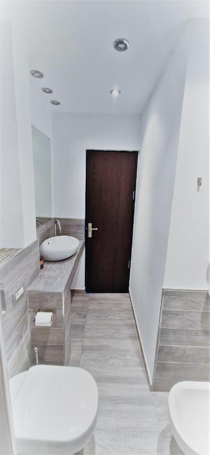Old Town Apartment Boekarest Buitenkant foto